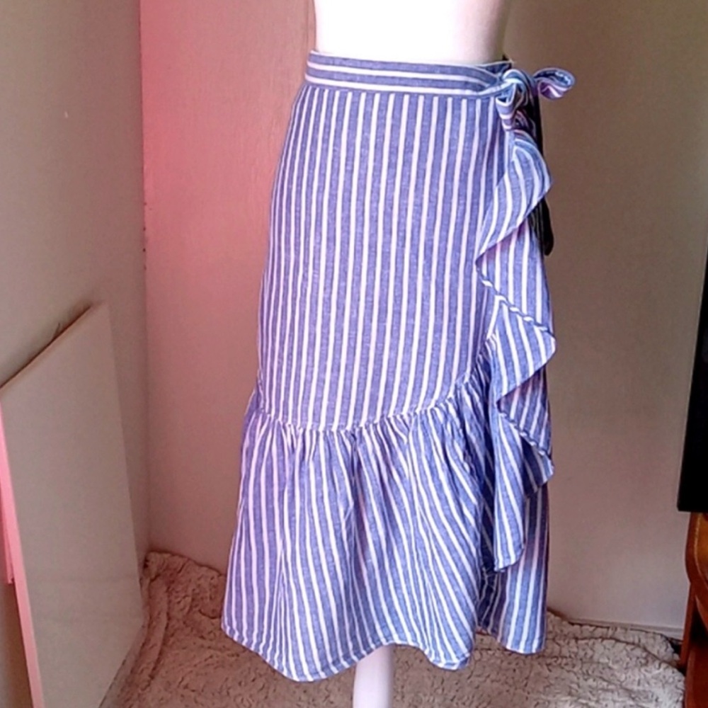 Chaps Women's Wrap up Linen Skirt Striped White Blue Size M